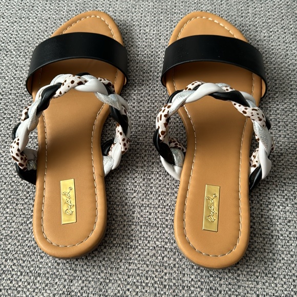 Women’s Sandals - Picture 2 of 2